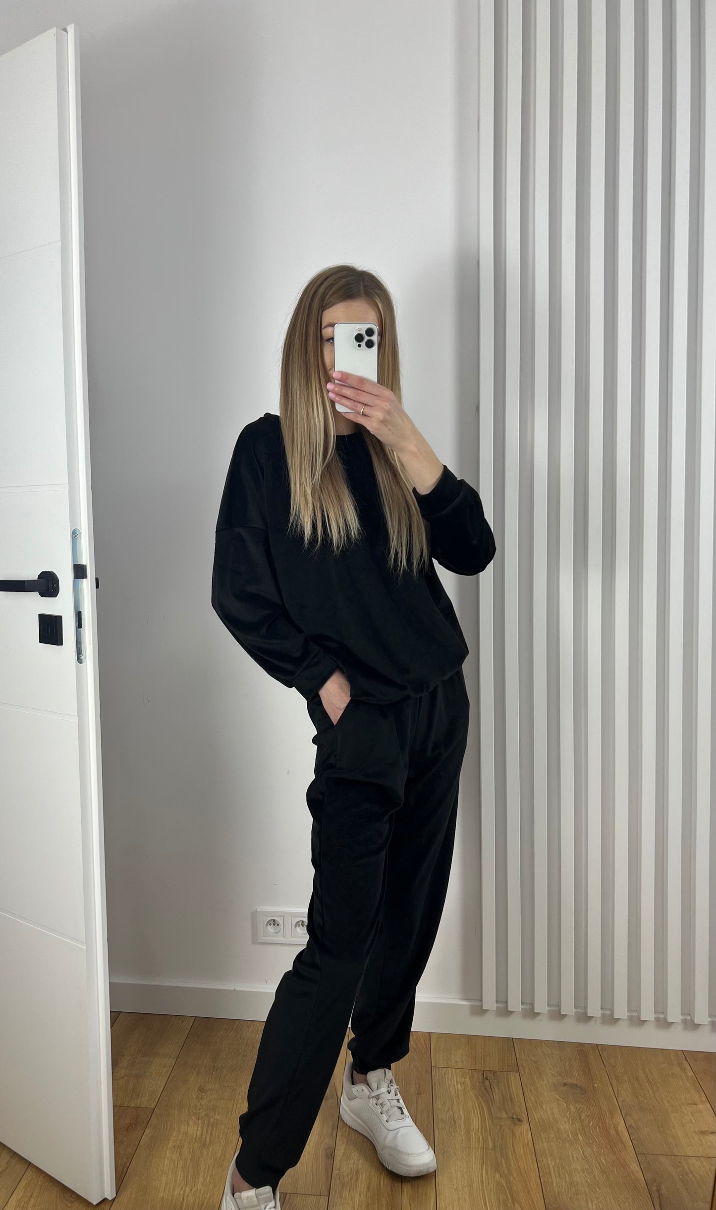 Dres welur czarny
